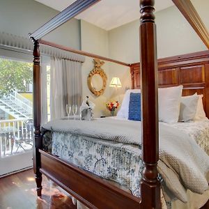 Queen Room Sweet Olive